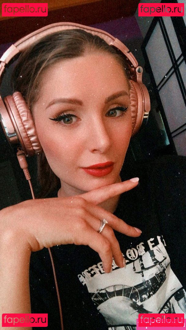 Lauren Southern / laurencheriie Onlyfans Photo Gallery 