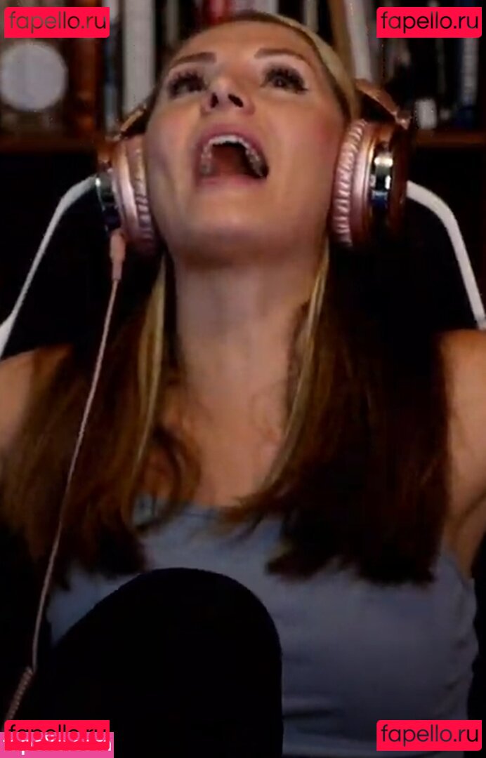 Lauren Southern / laurencheriie Onlyfans Photo Gallery 