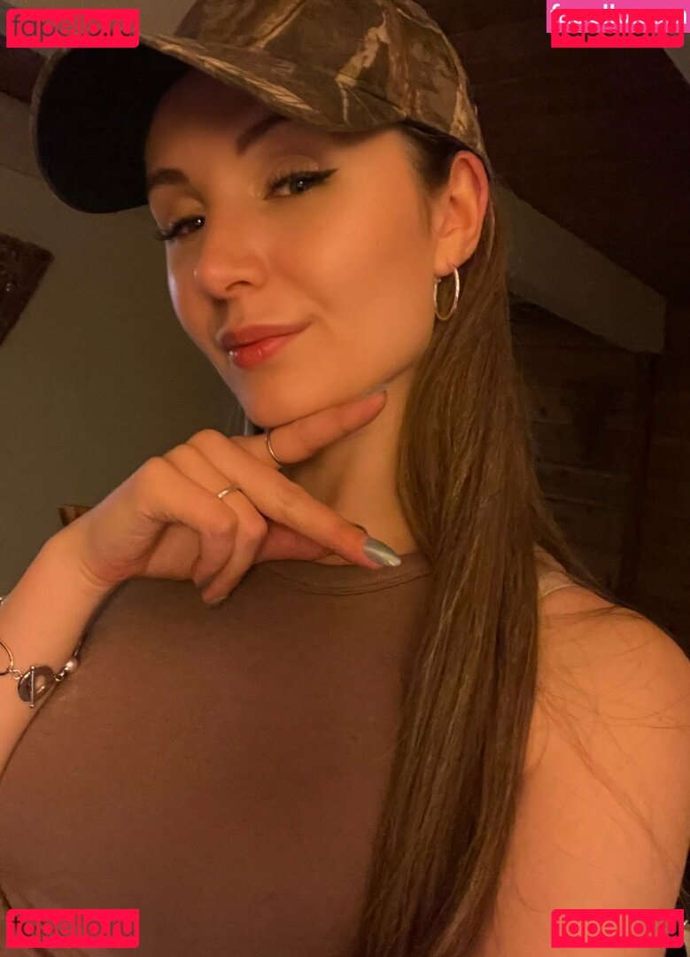 Lauren Southern / laurencheriie Onlyfans Photo Gallery 