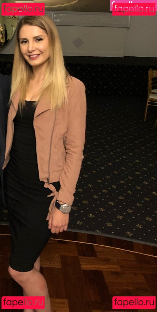 Lauren Southern / laurencheriie Onlyfans Photo Gallery 