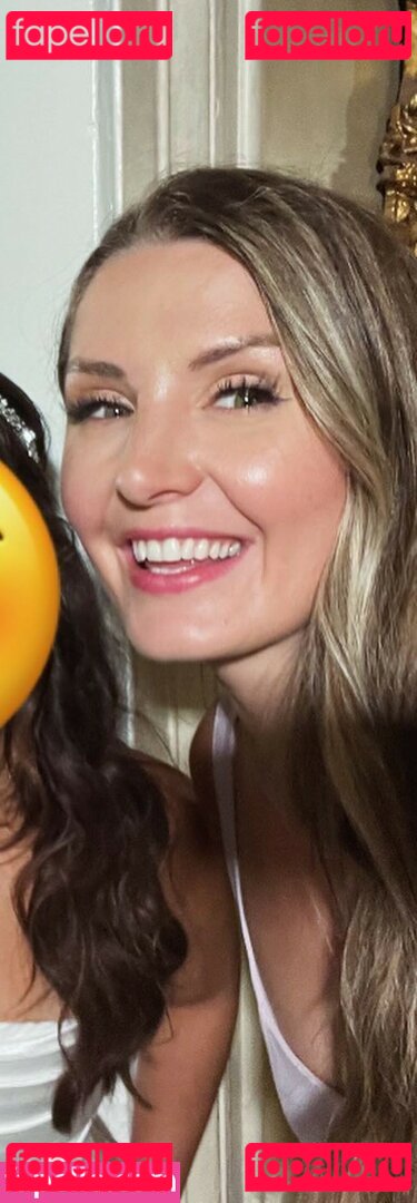 Lauren Southern / laurencheriie Onlyfans Photo Gallery 