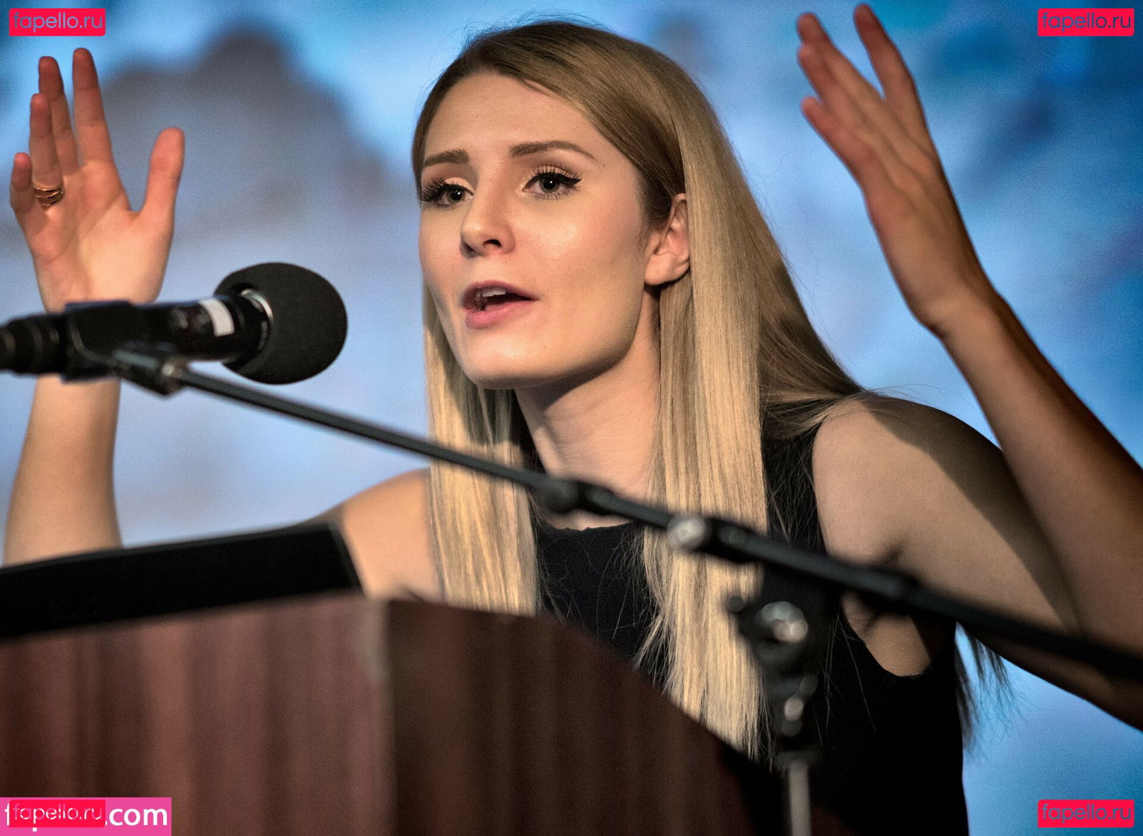 Lauren Southern / laurencheriie Onlyfans Photo Gallery 