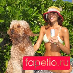 Sasha Meneghel Nude Onlyfans Photo 31