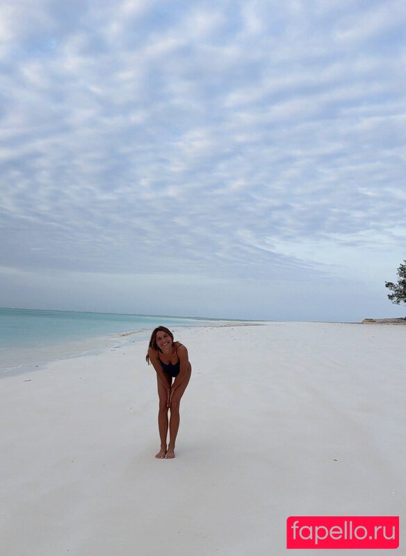 Sasha Meneghel Nude Onlyfans Photo 3