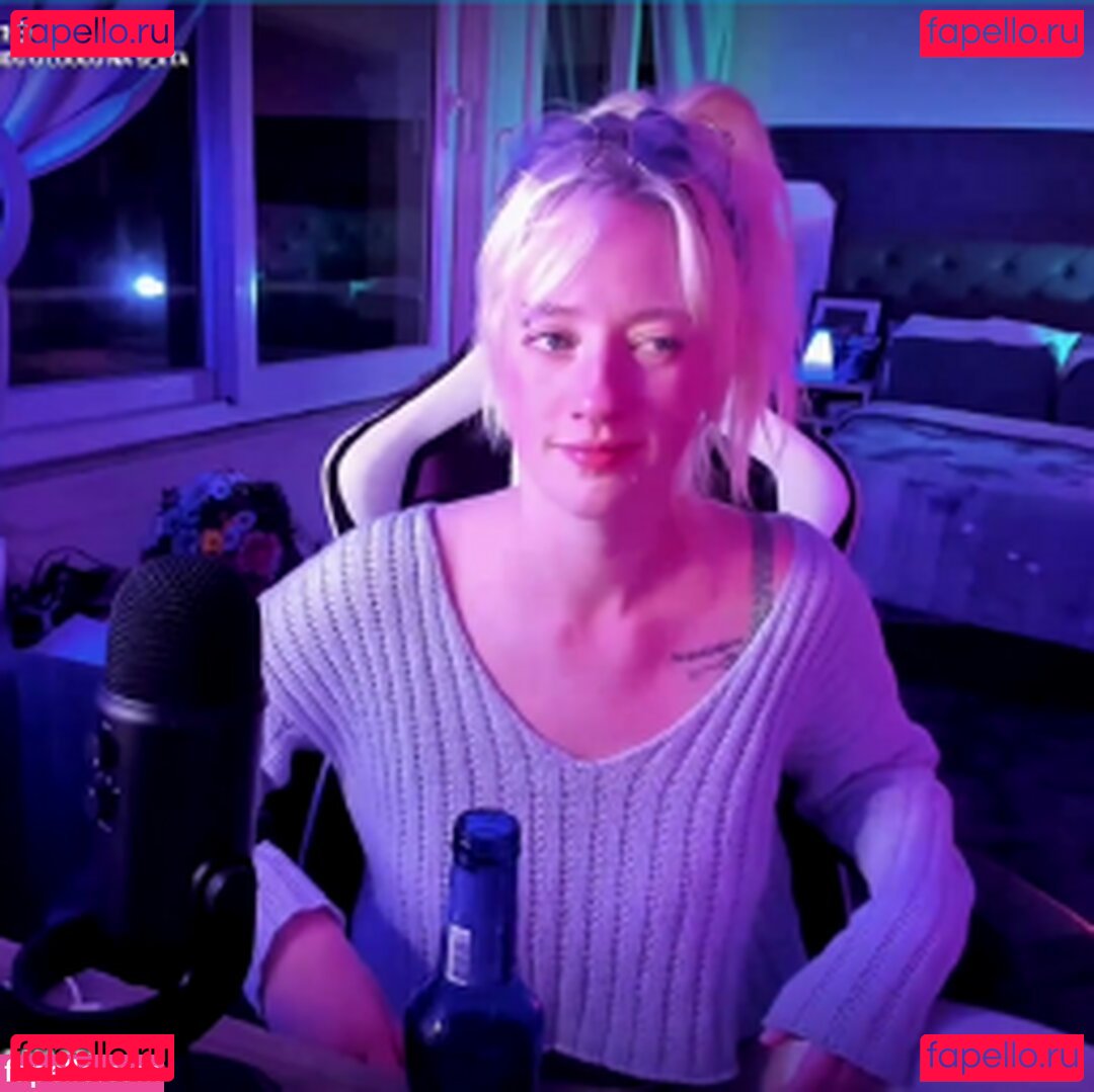 / Alice Nude Onlyfans Photo 27