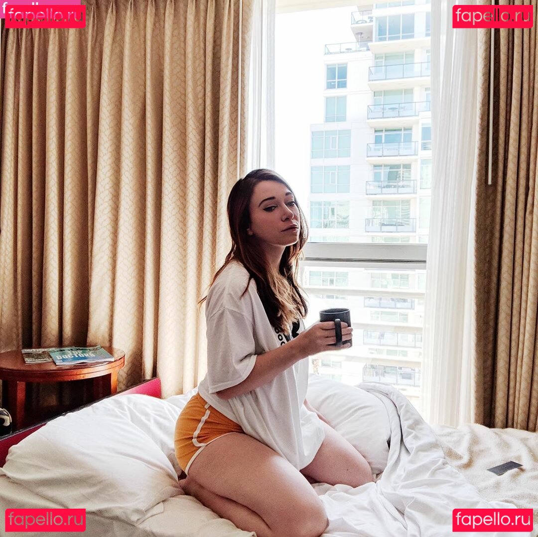 Ayytrae / angelicatrae / omgcosplay Onlyfans Photo Gallery 