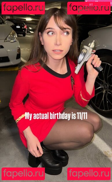 Ayytrae / angelicatrae / omgcosplay Onlyfans Photo Gallery 