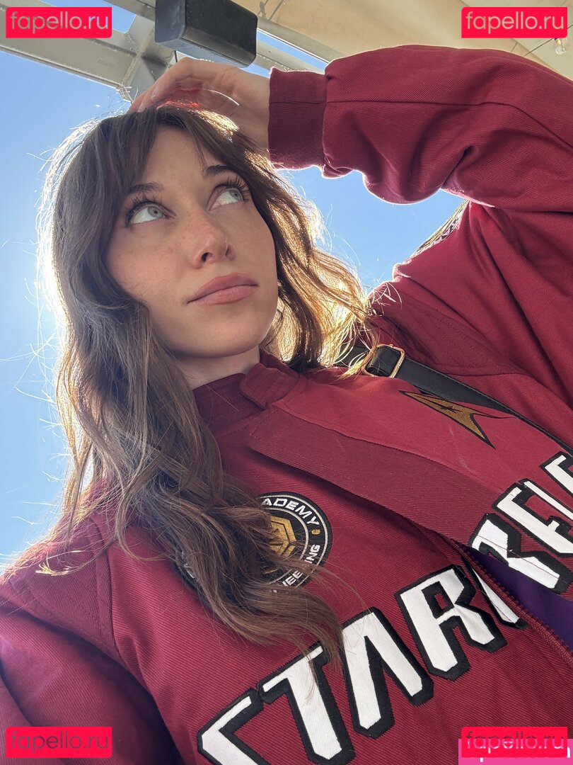 Ayytrae / angelicatrae / omgcosplay Onlyfans Photo Gallery 