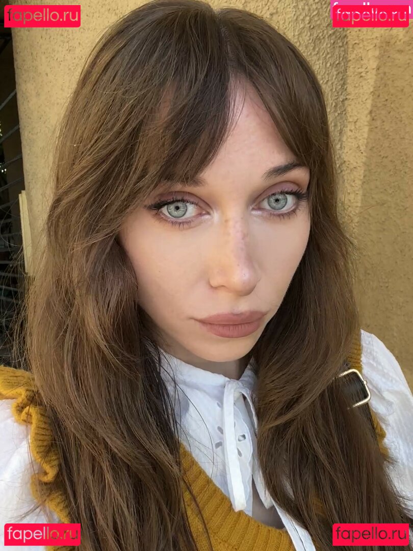 Ayytrae / angelicatrae / omgcosplay Onlyfans Photo Gallery 