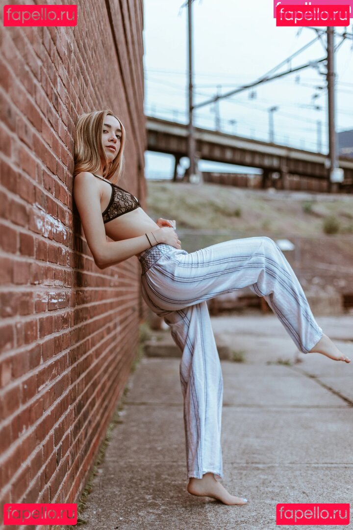 April Stoned Nude Onlyfans Photo 44
