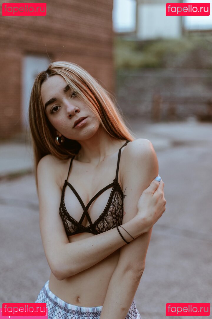 April Stoned Nude Onlyfans Photo 30