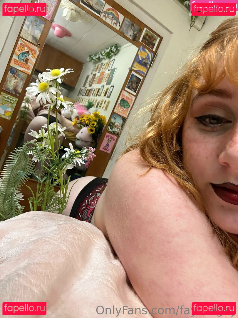 Rachel Fay / fay_the_gay / faythefae / faythegay Onlyfans Photo Gallery 