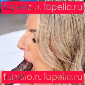 Elania Viktoria Nude Onlyfans Photo 45