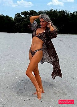 Elania Viktoria Nude Onlyfans Photo 22