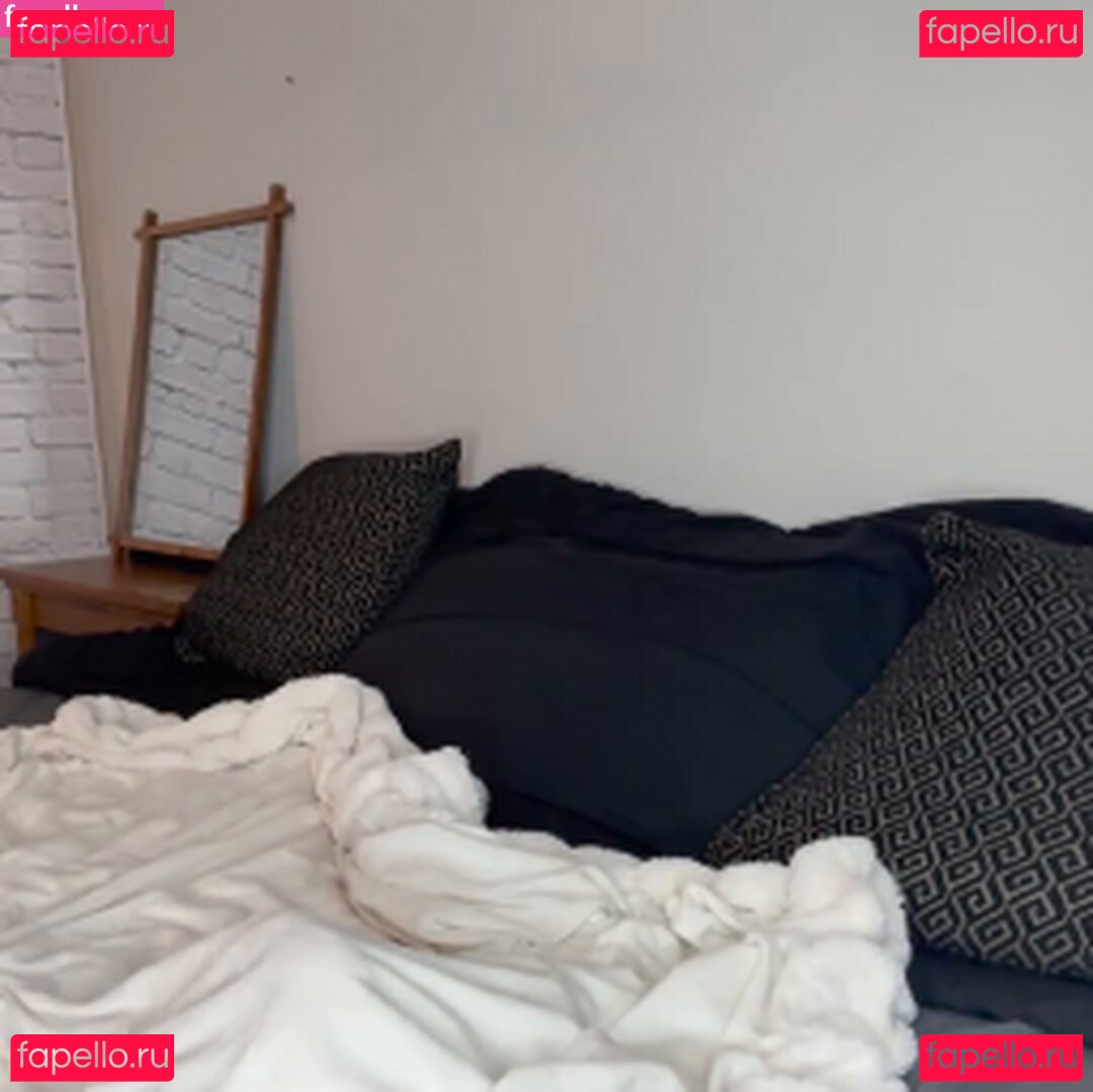 TrophyWifeNat / natasha_nylons / thetrophywifenat Onlyfans Photo Gallery 