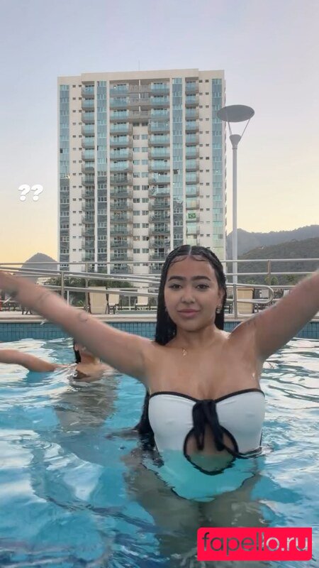 Beca Barreto Nude Onlyfans Photo 21