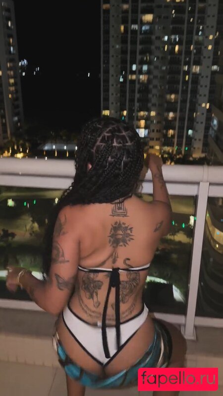 Beca Barreto Nude Onlyfans Photo 15