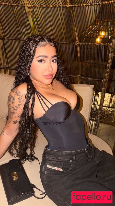 Beca Barreto Nude Onlyfans Photo 5