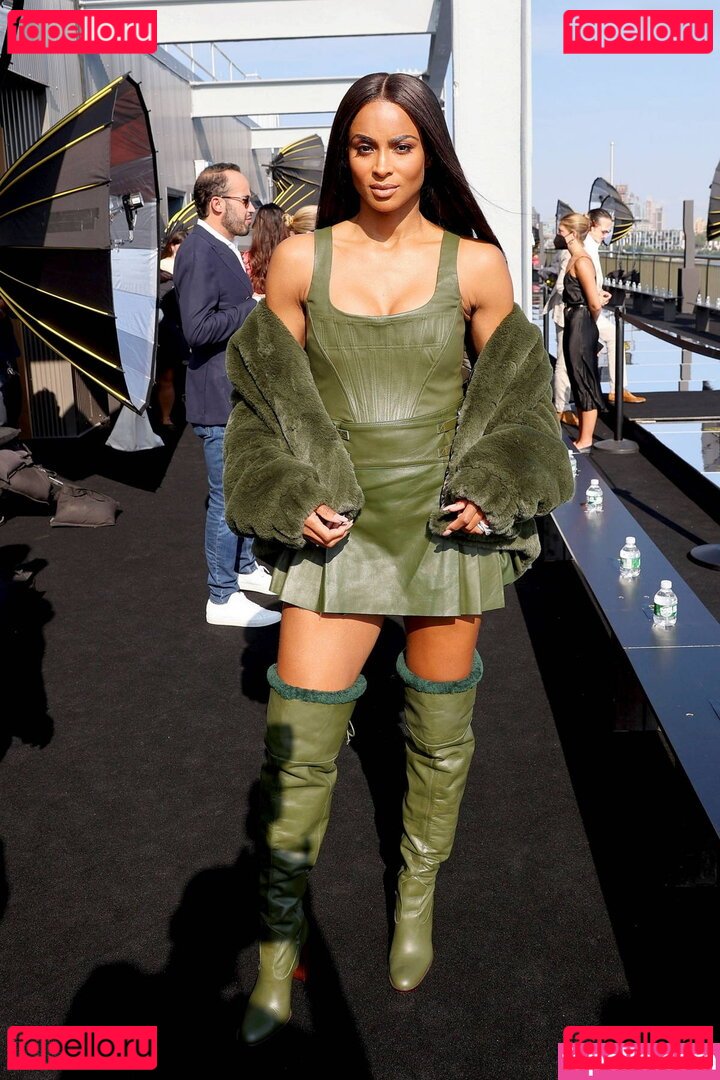 Ciara / liveandsetsail Onlyfans Photo Gallery 