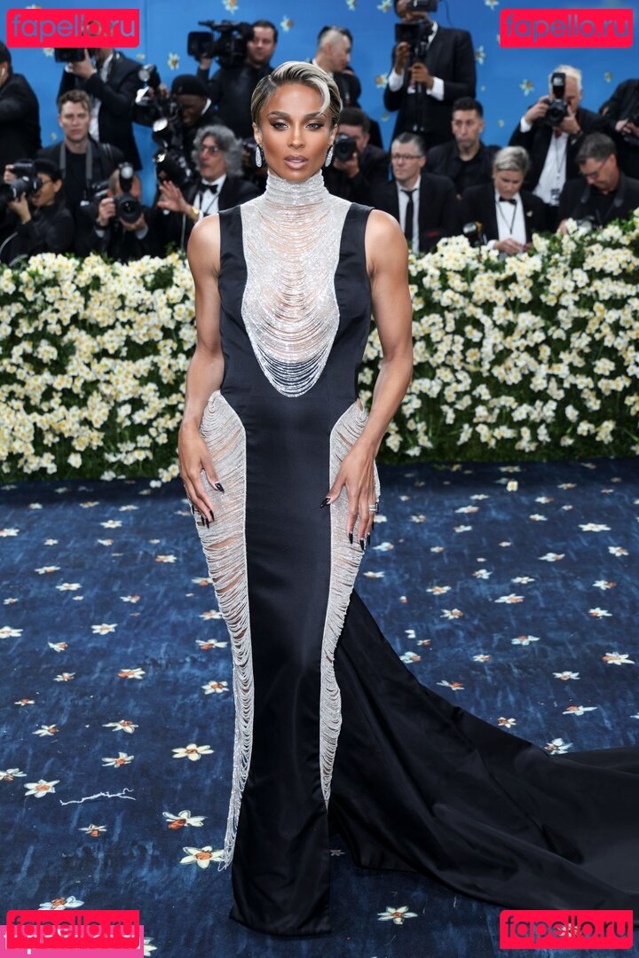 Ciara / liveandsetsail Onlyfans Photo Gallery 