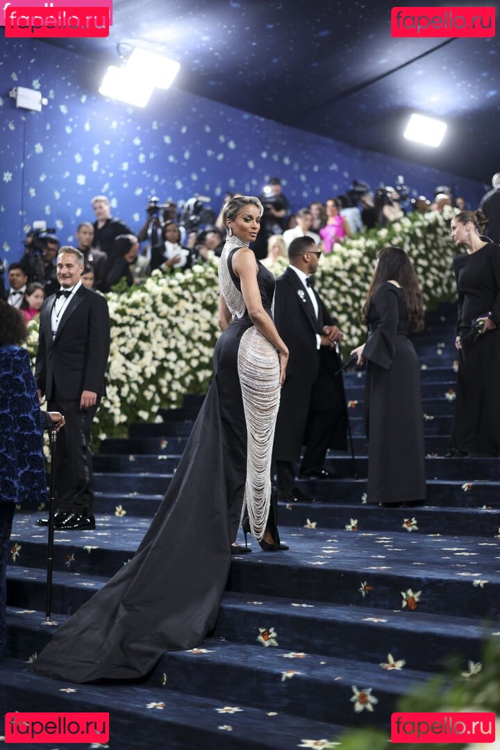 Ciara / liveandsetsail Onlyfans Photo Gallery 