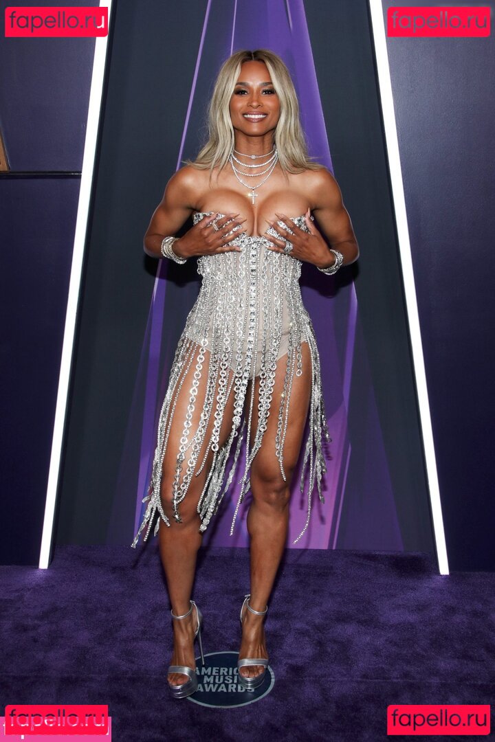 Ciara / liveandsetsail Onlyfans Photo Gallery 