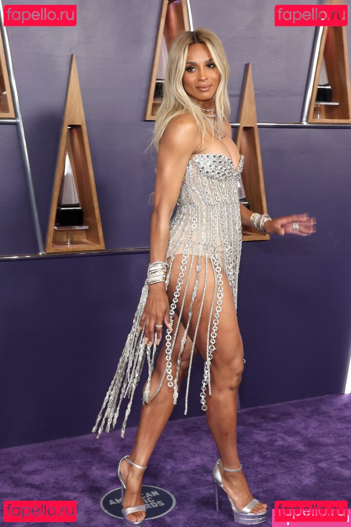 Ciara / liveandsetsail Onlyfans Photo Gallery 