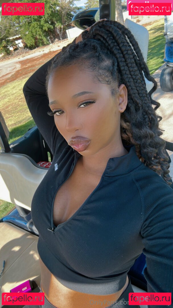 IeshaMarie20 Nude Onlyfans Photo 7
