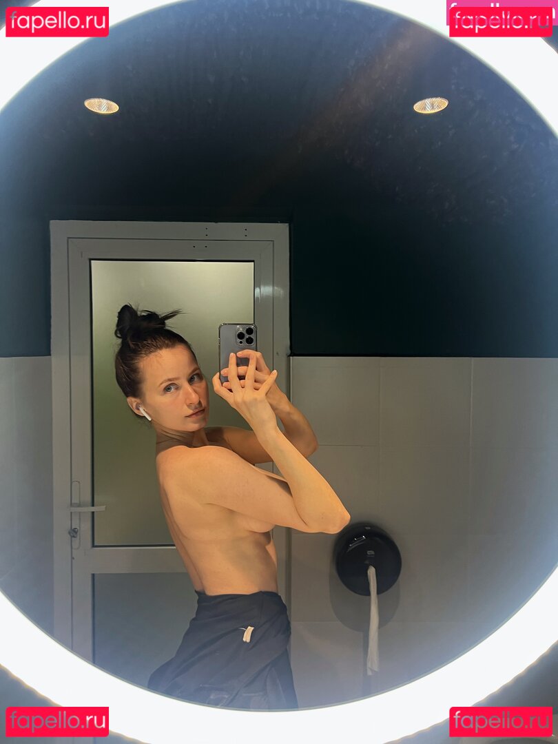 Toma Efremova / TomaEfremova Onlyfans Photo Gallery 