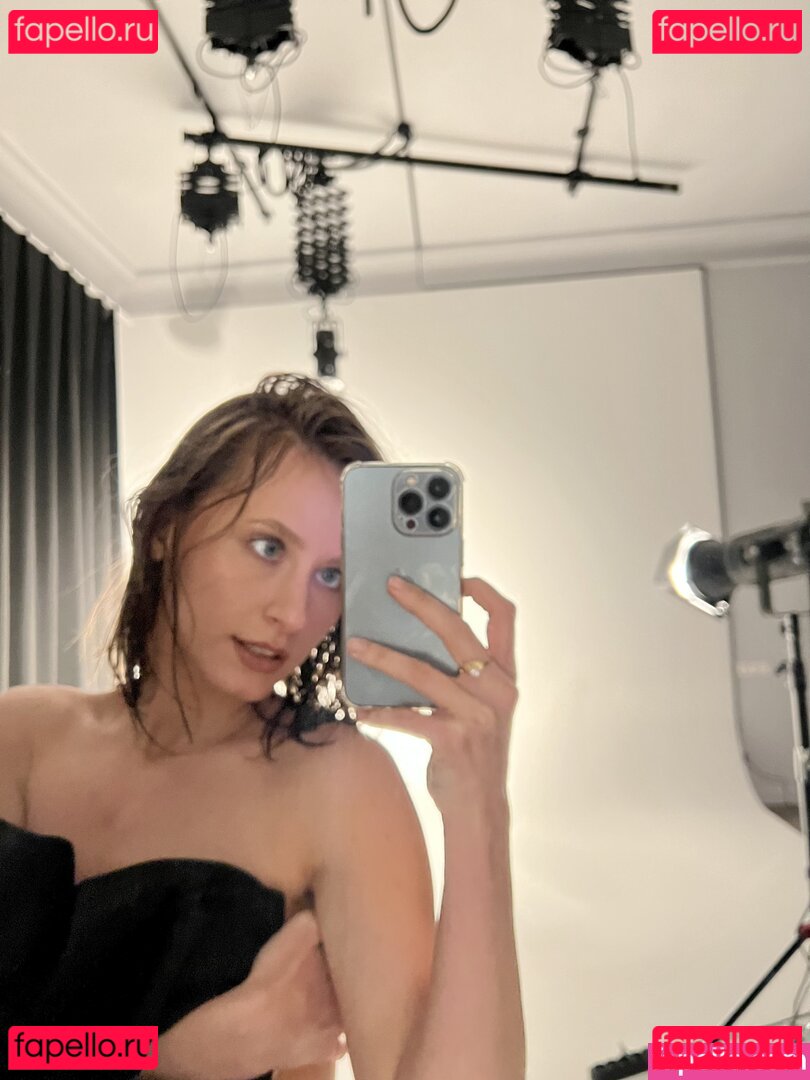 Toma Efremova / TomaEfremova Onlyfans Photo Gallery 