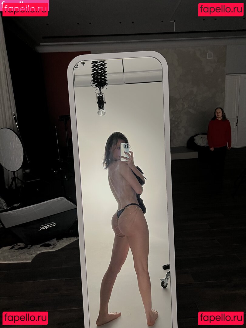 Toma Efremova / TomaEfremova Onlyfans Photo Gallery 