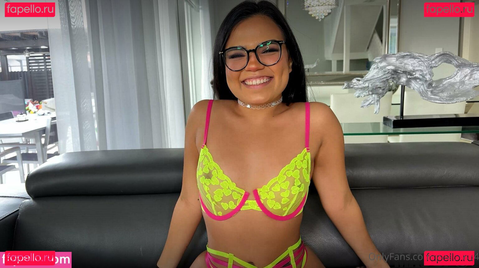 Summer Col / https: / summercolxoxo Onlyfans Photo Gallery 