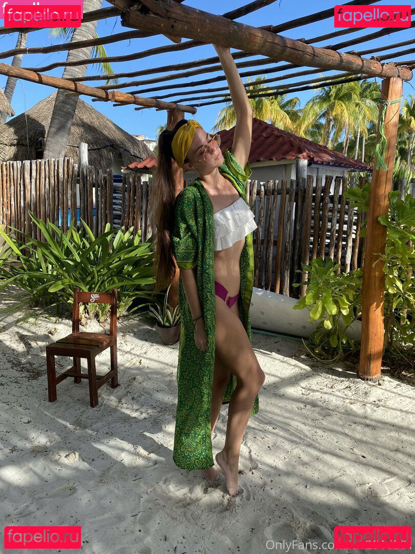 Explorewithsara / exploresara Onlyfans Photo Gallery 