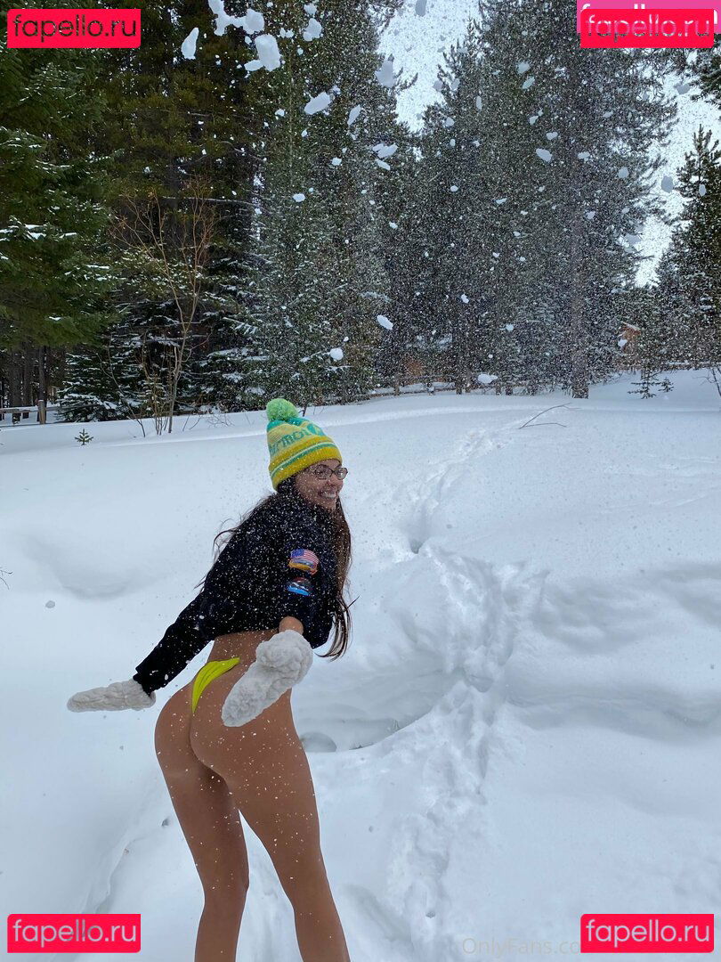 Explorewithsara / exploresara Onlyfans Photo Gallery 