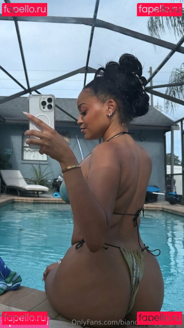 b_iancaaaaaa Nude Onlyfans Photo 12