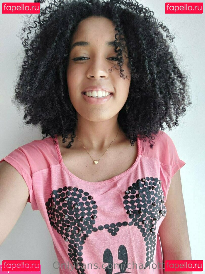 its_charl0tte / its_charl0ttehall Onlyfans Photo Gallery 