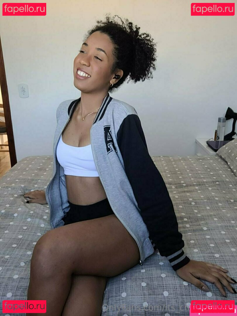 its_charl0tte / its_charl0ttehall Onlyfans Photo Gallery 