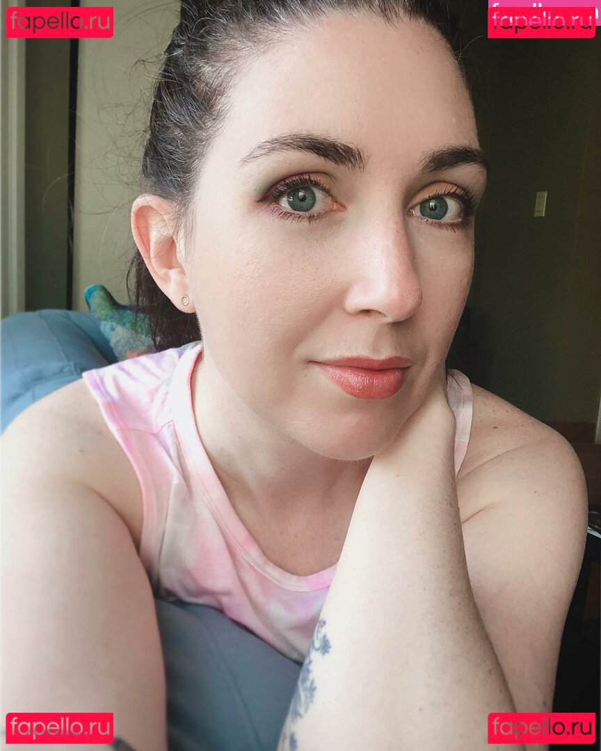 Viola Volta / violavolee / violavolta Onlyfans Photo Gallery 