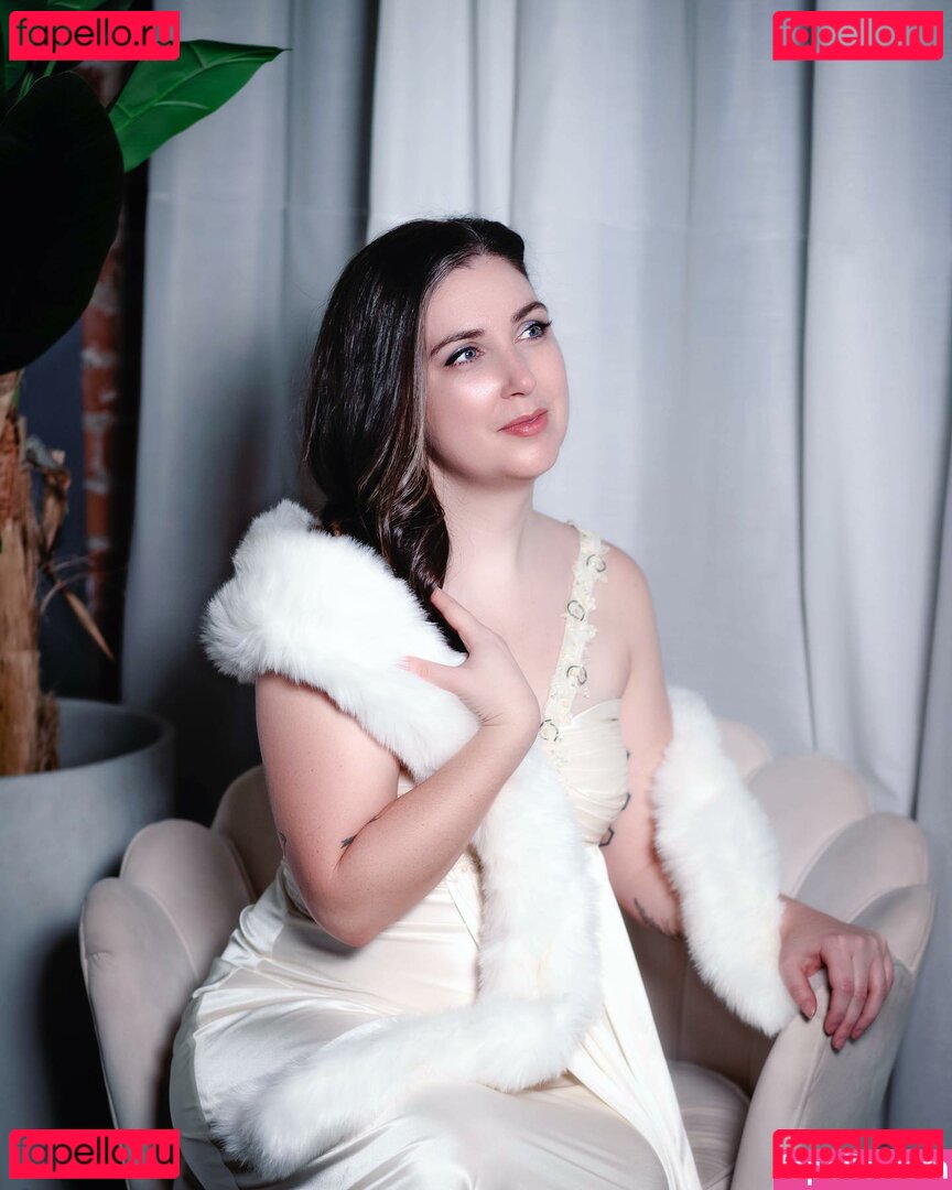 Viola Volta / violavolee / violavolta Onlyfans Photo Gallery 