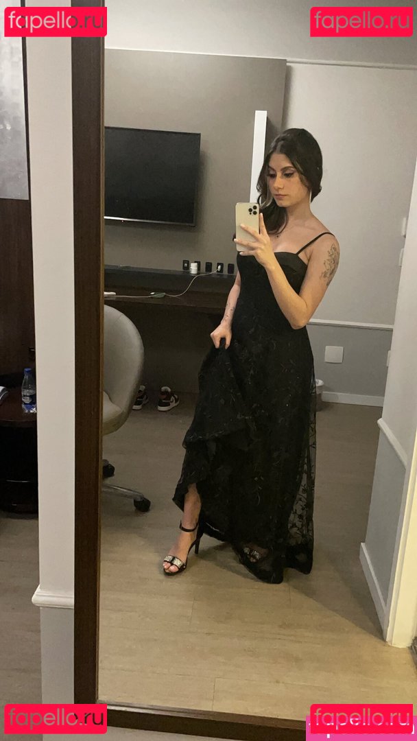 Ingrid Larissa / _ingridlarissa / yayahuz Onlyfans Photo Gallery 