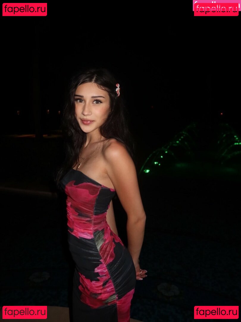 Bebelovsu / bebe.lovs.u Onlyfans Photo Gallery 