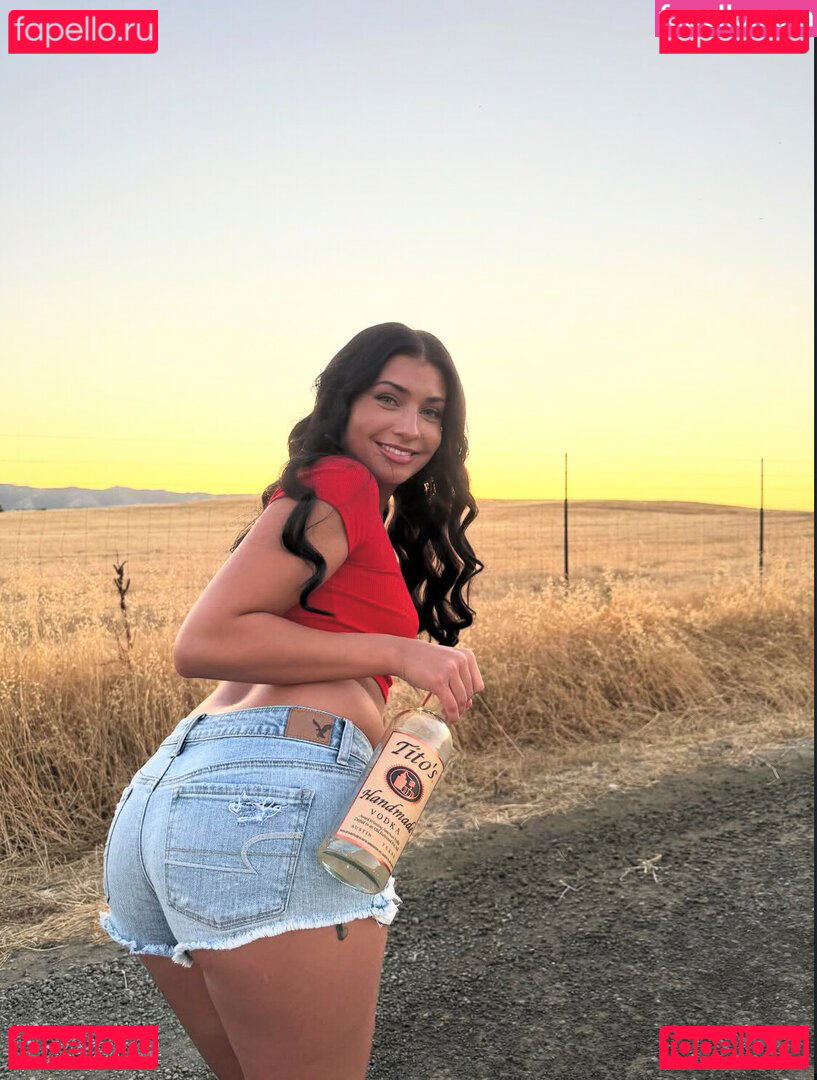 lovingonv / vicceperez Onlyfans Photo Gallery 