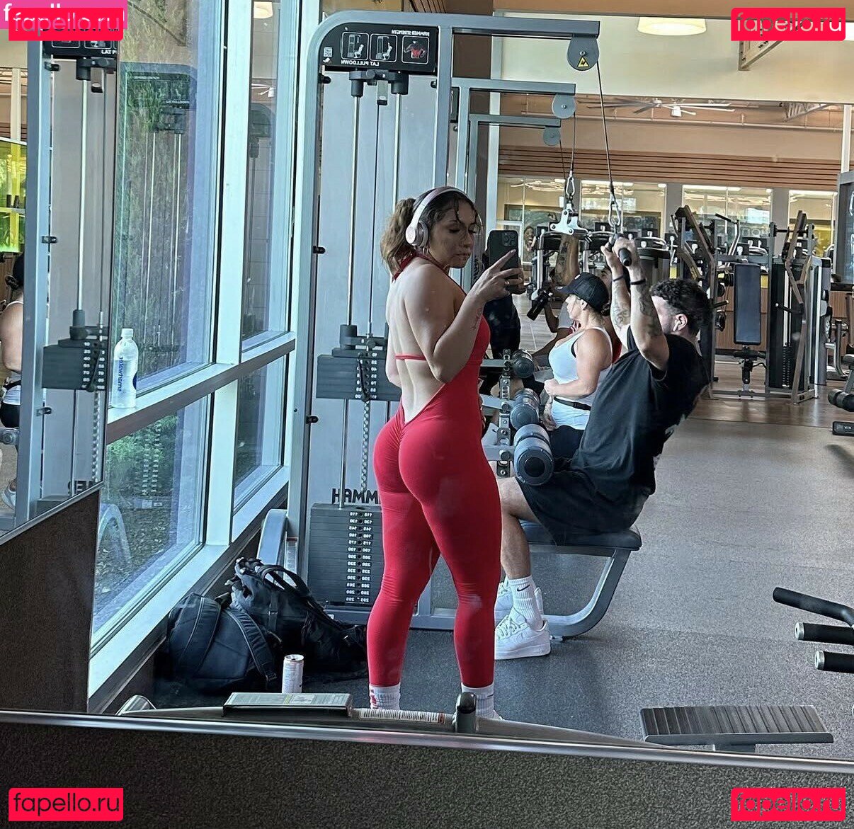 Mia Meza / alexandra1977 / alexandra_rose1977 / alwaysyourqueen1 Onlyfans Photo Gallery 