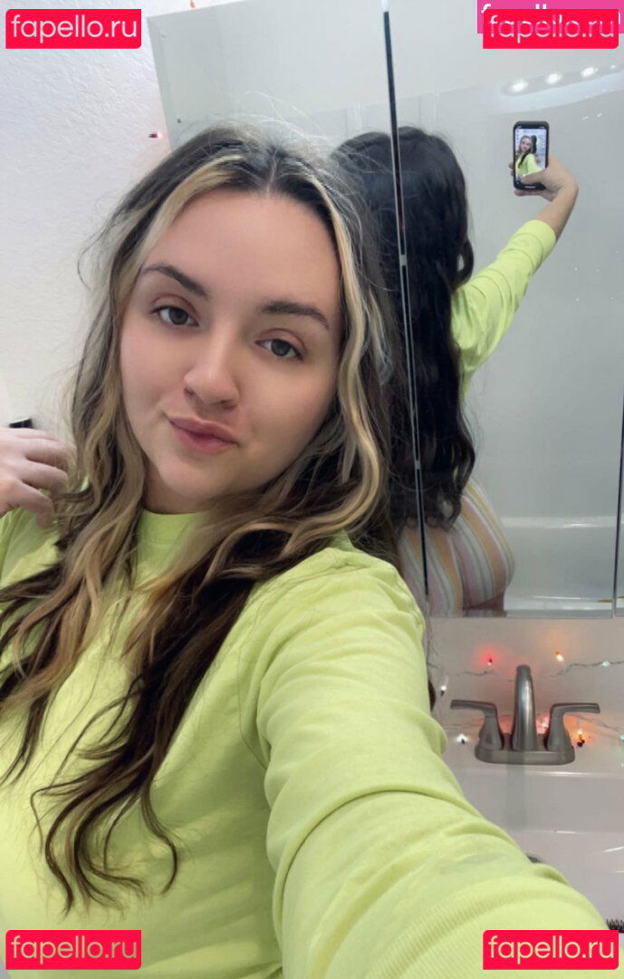 oohkarla / oohkarlalala Onlyfans Photo Gallery 