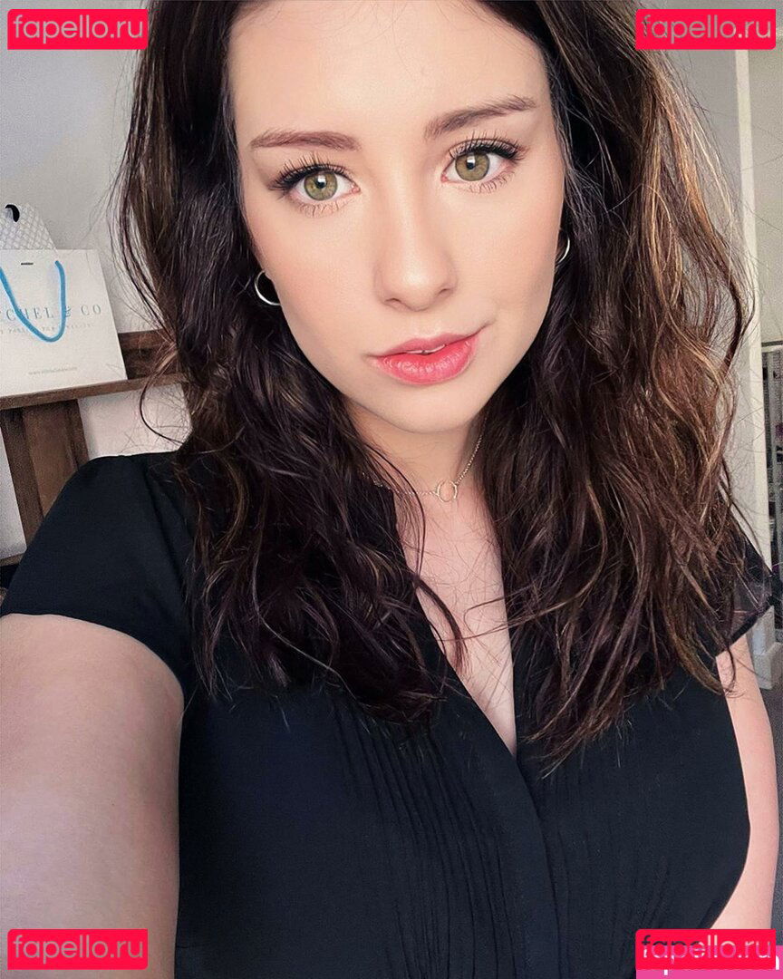 ErinMoore / moore.erinxx / mooreerinxxx Onlyfans Photo Gallery 