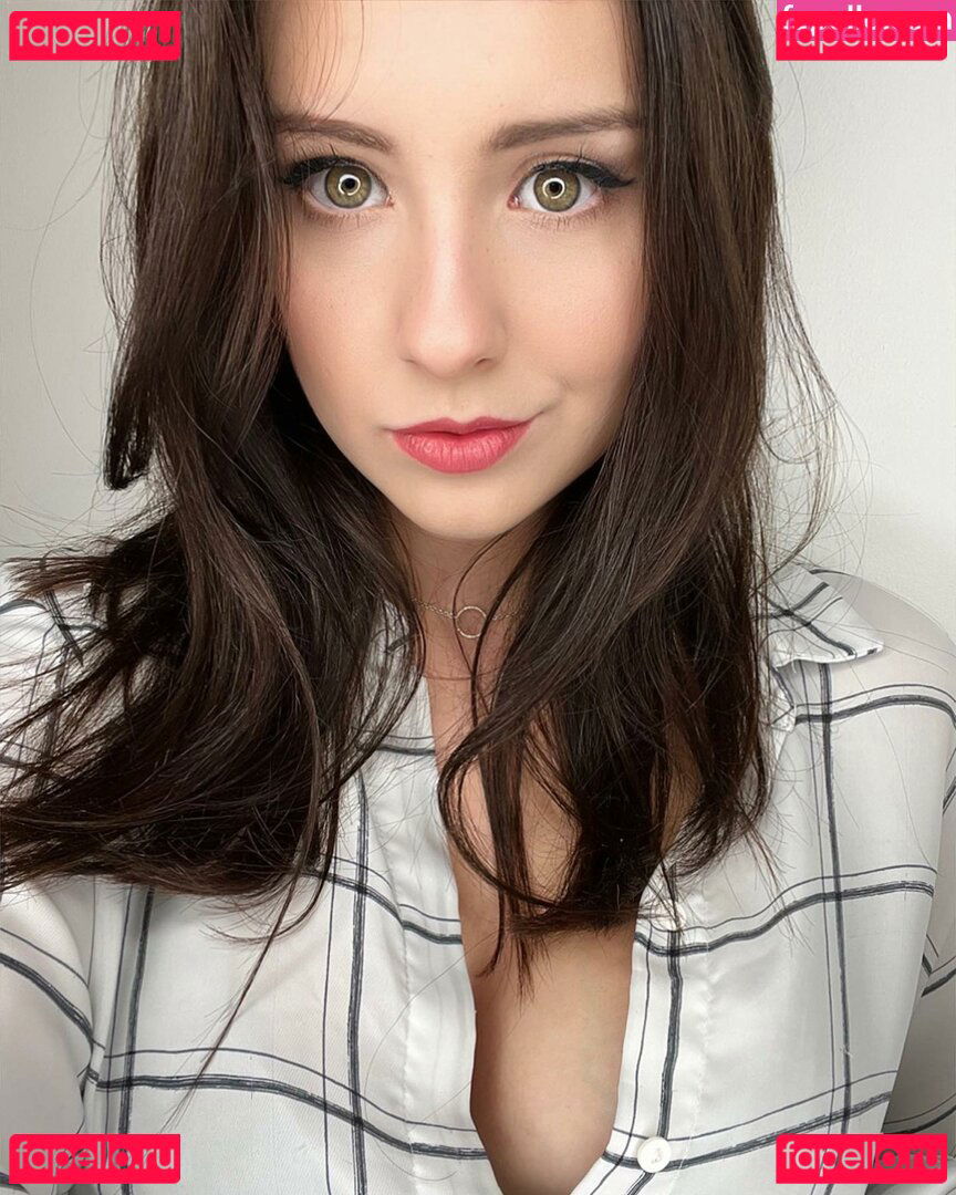 ErinMoore / moore.erinxx / mooreerinxxx Onlyfans Photo Gallery 