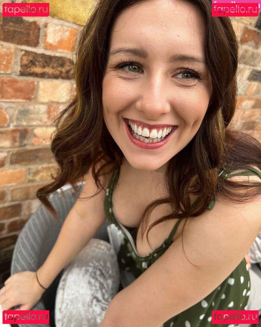 ErinMoore / moore.erinxx / mooreerinxxx Onlyfans Photo Gallery 