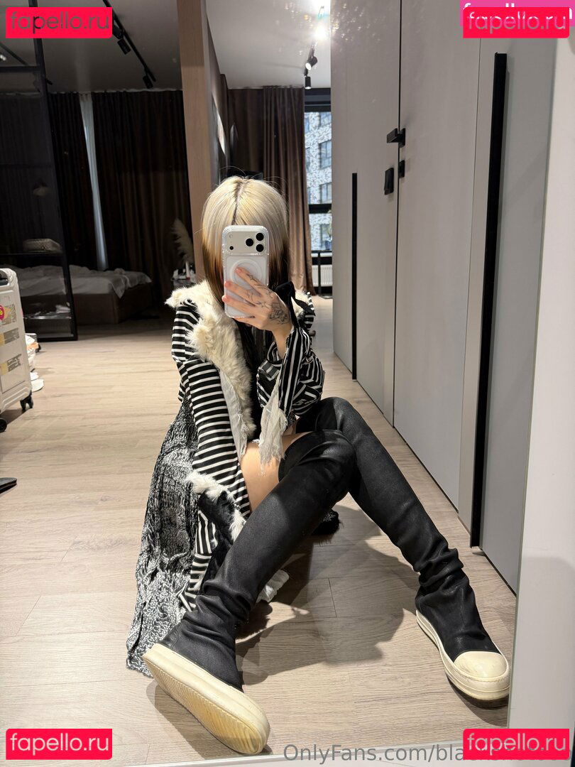 BlackShotooo / Fckingkitty / Koza.a2 / Koza.a_ Onlyfans Photo Gallery 