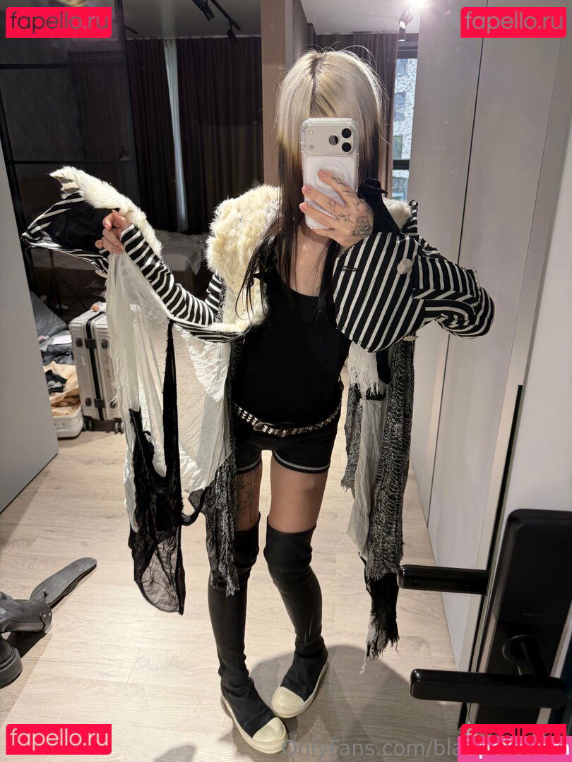 BlackShotooo / Fckingkitty / Koza.a2 / Koza.a_ Onlyfans Photo Gallery 