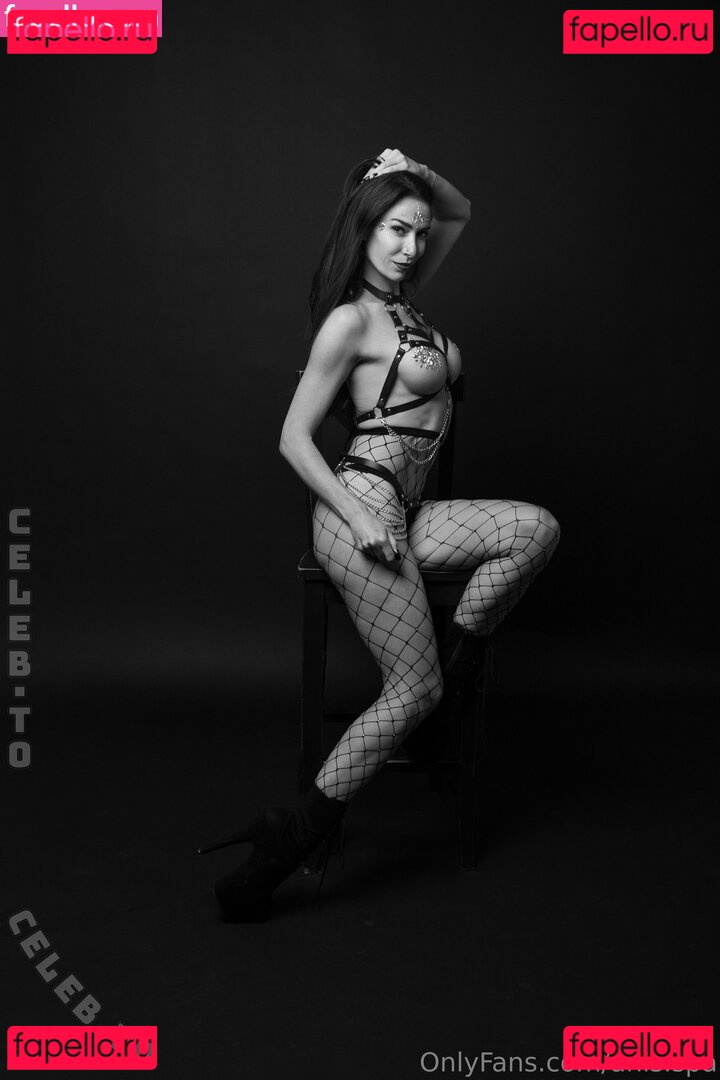 Anis.spa Nude Onlyfans Photo 8